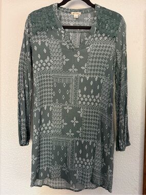 Miami Green Printed Lace-Shoulder mini dress with belt loops
